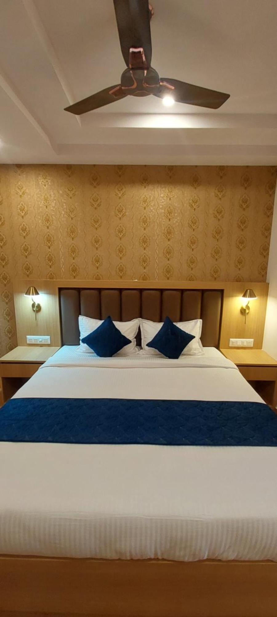 Sky Inn Mysore Exterior foto